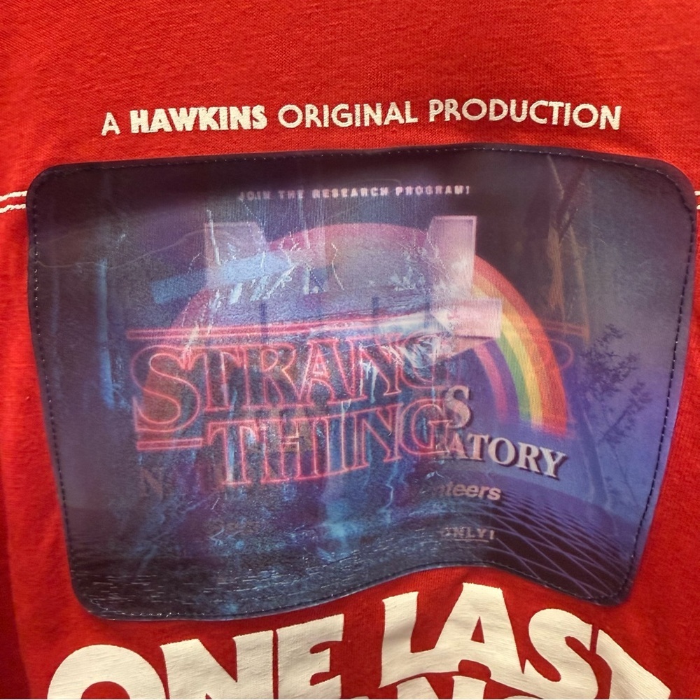 Netflix Stranger Things Long Sleeve“One Last Strange Adventure” gender neutral - Picture 2 of 4